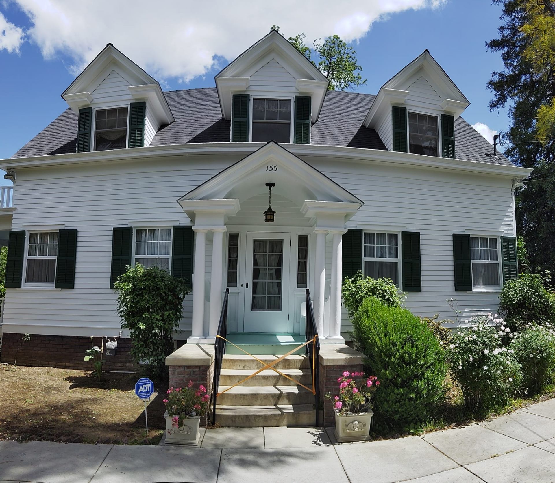 Victorian White — Cape Cod Front